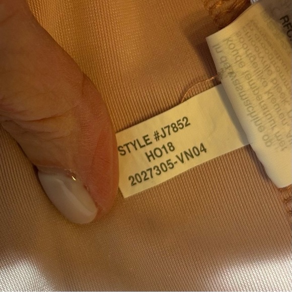 J Crew Plush Velvet Mock Neck Sleeveless Top Women’s Sz XS Light Pink - Picture 9 of 9